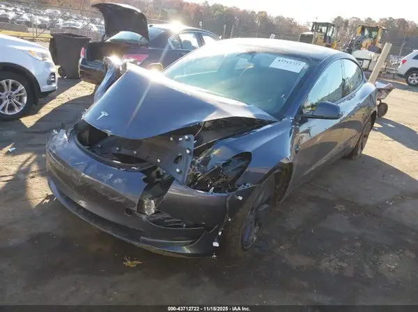 5YJ3E1EA8PF620659 2023 TESLA MODEL 3 - Image 2