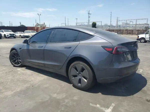 5YJ3E1EA8PF623822 2023 TESLA MODEL 3 - Image 2