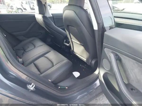 5YJ3E1EA8PF625330 2023 TESLA MODEL 3 - Image 8