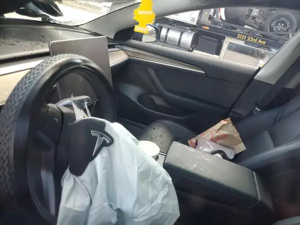 5YJ3E1EA8PF626090 2023 TESLA MODEL 3 - Image 8