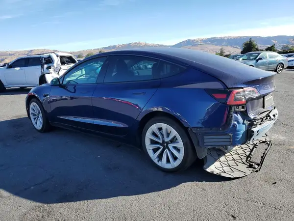 5YJ3E1EA8PF626428 2023 TESLA MODEL 3 - Image 2