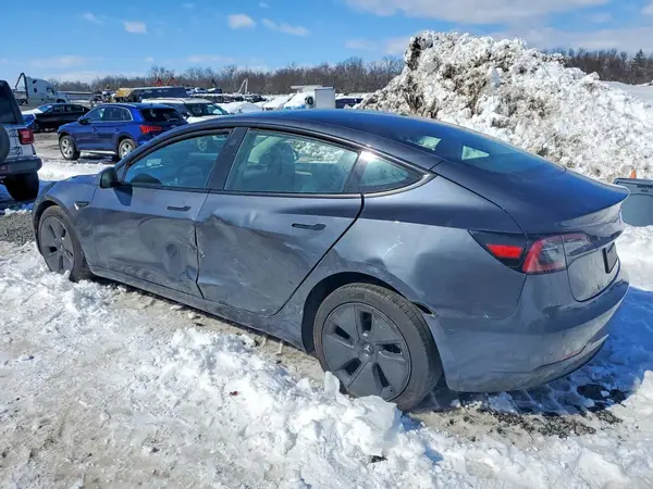 5YJ3E1EA8PF638028 2023 TESLA MODEL 3 - Image 2