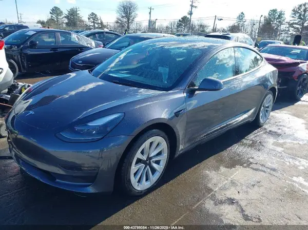 5YJ3E1EA8PF638210 2023 TESLA MODEL 3 - Image 2