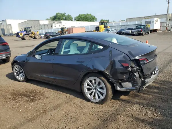 5YJ3E1EA8PF638482 2023 TESLA MODEL 3 - Image 2