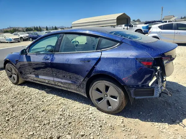 5YJ3E1EA8PF642466 2023 TESLA MODEL 3 - Image 2