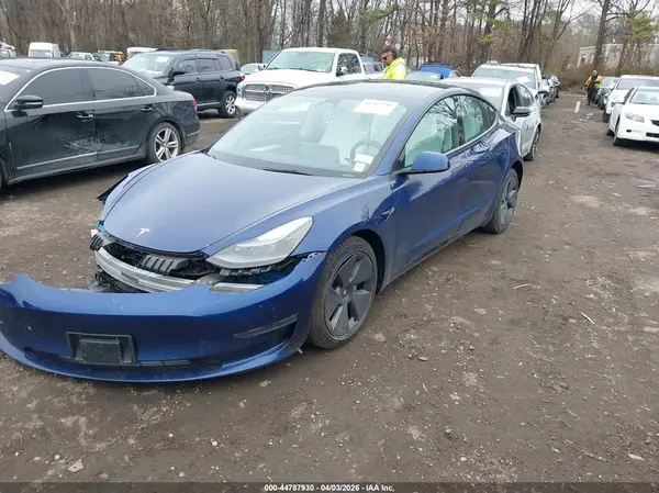 5YJ3E1EA8PF643133 2023 TESLA MODEL 3 - Image 2