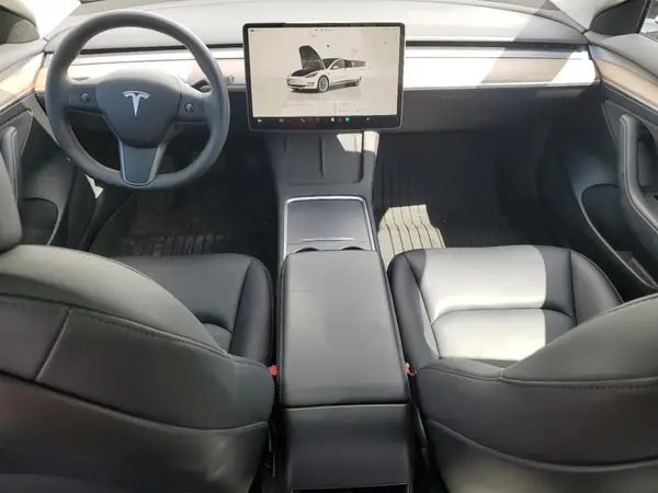 5YJ3E1EA8PF644881 2023 TESLA MODEL 3 - Image 8
