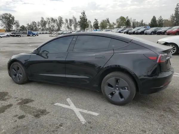 5YJ3E1EA8PF645299 2023 TESLA MODEL 3 - Image 2
