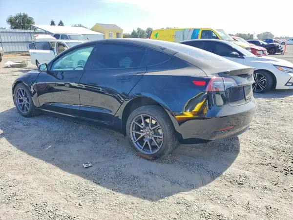 5YJ3E1EA8PF646324 2023 TESLA MODEL 3 - Image 2