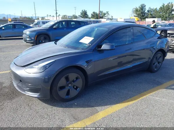 5YJ3E1EA8PF650132 2023 TESLA MODEL 3 - Image 2