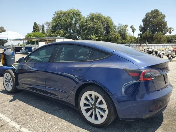 5YJ3E1EA8PF654326 2023 TESLA MODEL 3 - Image 2
