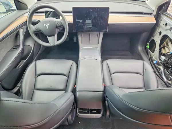 5YJ3E1EA8PF656383 2023 TESLA MODEL 3 - Image 8