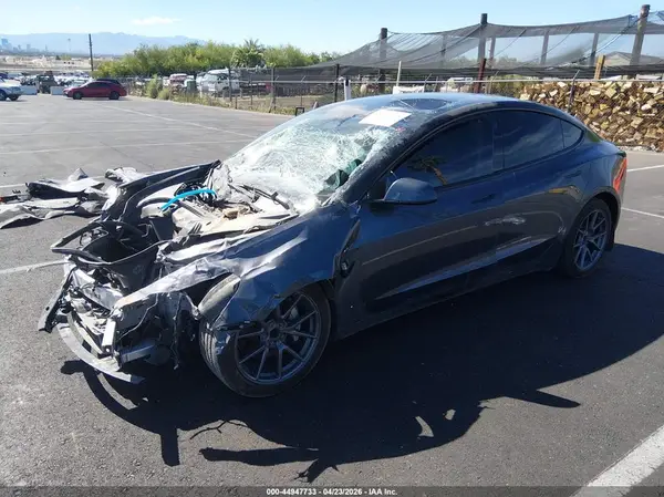 5YJ3E1EA8PF656786 2023 TESLA MODEL 3 - Image 2