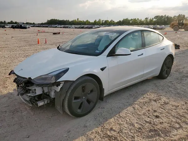 5YJ3E1EA8PF658036 2023 TESLA MODEL 3 - Image 1