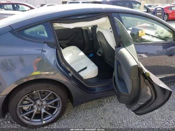 5YJ3E1EA8PF658134 2023 TESLA MODEL 3 - Image 8