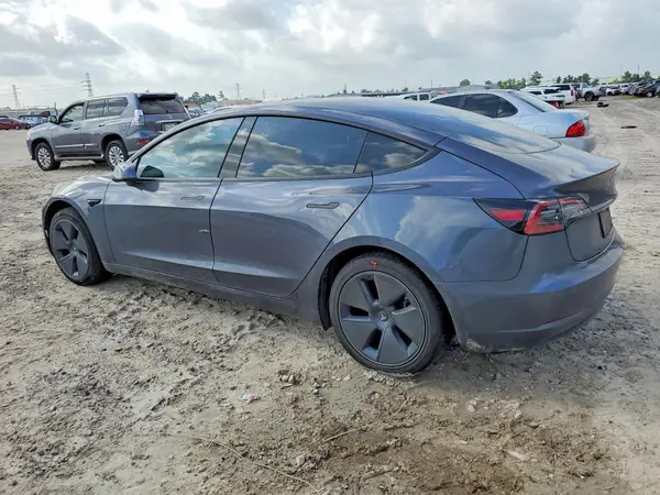 5YJ3E1EA8PF659056 2023 TESLA MODEL 3 - Image 2