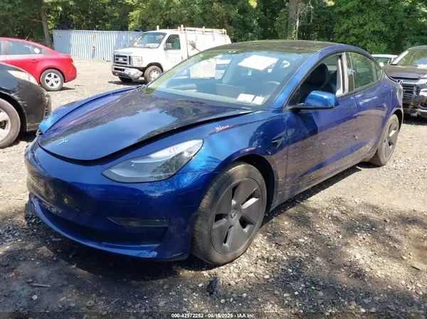 5YJ3E1EA8PF660126 2023 TESLA MODEL 3 - Image 2