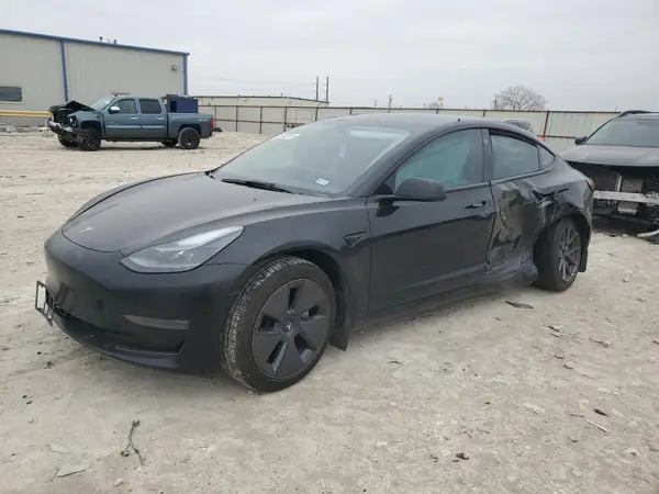 5YJ3E1EA8PF660532 2023 TESLA MODEL 3 - Image 1