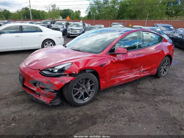5YJ3E1EA8PF663141 2023 TESLA MODEL 3 - Image 2