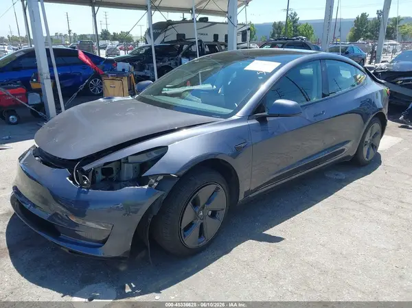 5YJ3E1EA8PF664922 2023 TESLA MODEL 3 - Image 2