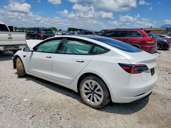 5YJ3E1EA8PF666704 2023 TESLA MODEL 3 - Image 2