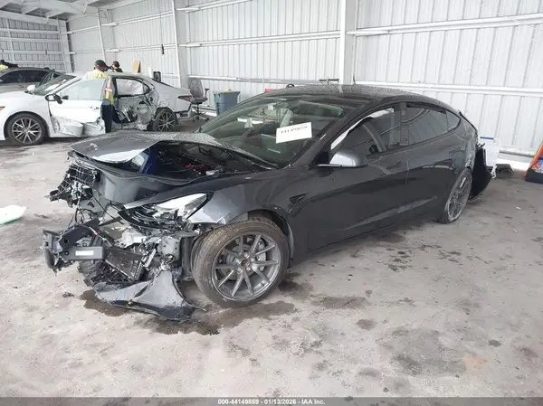 5YJ3E1EA8PF669134 2023 TESLA MODEL 3 - Image 2