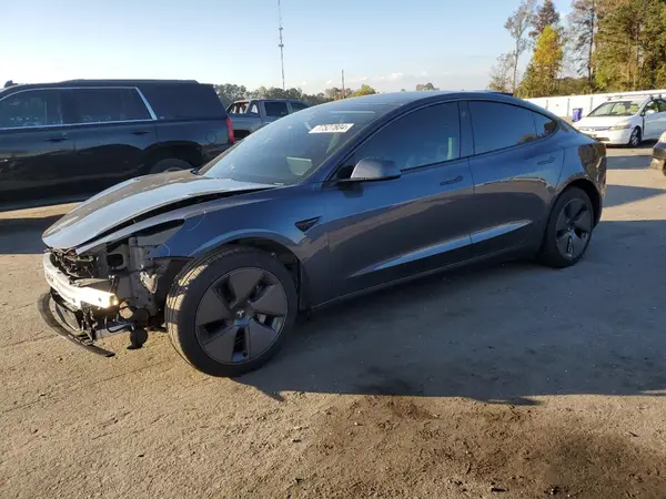 5YJ3E1EA8PF674592 2023 TESLA MODEL 3 - Image 1