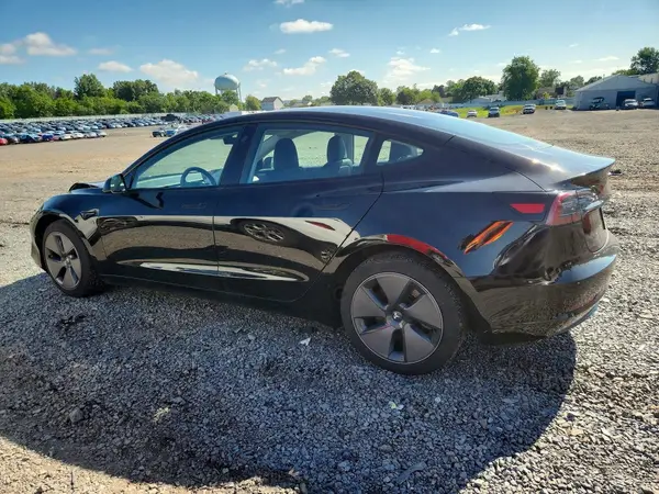 5YJ3E1EA8PF679551 2023 TESLA MODEL 3 - Image 2