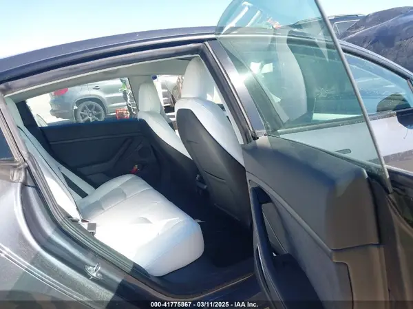 5YJ3E1EA8PF682790 2023 TESLA MODEL 3 - Image 8