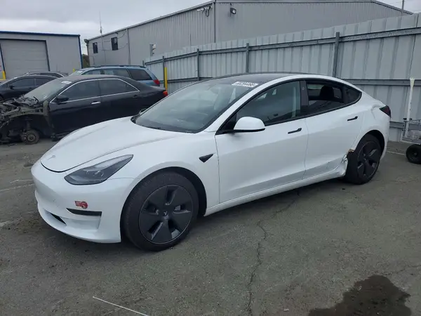 5YJ3E1EA8PF687889 2023 TESLA MODEL 3 - Image 1