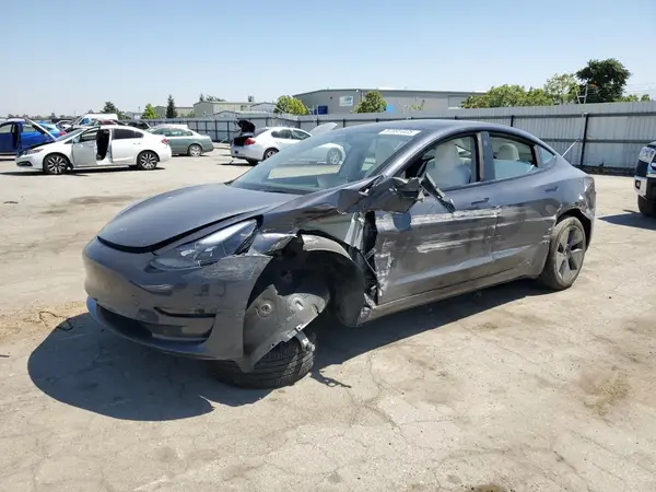5YJ3E1EA8PF690887 2023 TESLA MODEL 3 - Image 1