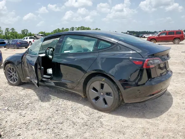 5YJ3E1EA8PF692168 2023 TESLA MODEL 3 - Image 2