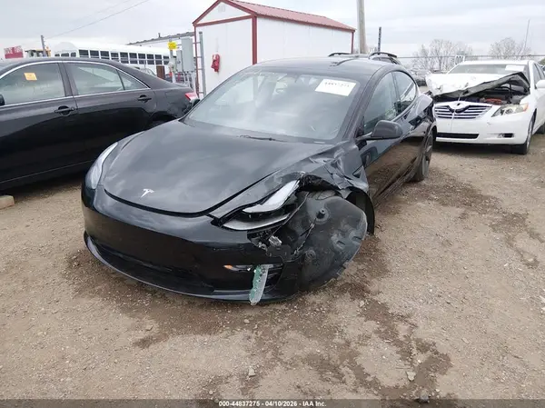 5YJ3E1EA8PF692736 2023 TESLA MODEL 3 - Image 2
