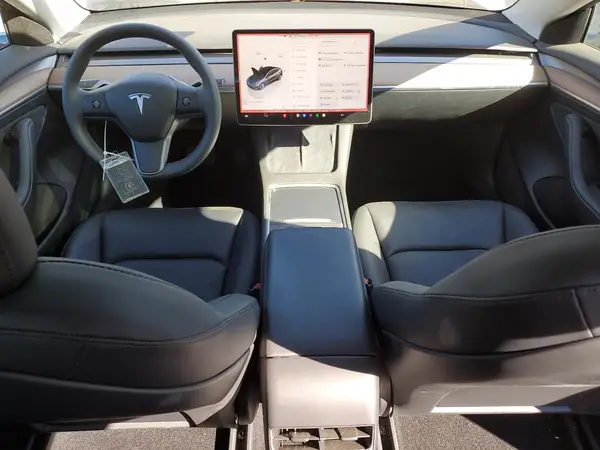 5YJ3E1EA8PF693563 2023 TESLA MODEL 3 - Image 8