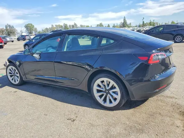 5YJ3E1EA8PF694616 2023 TESLA MODEL 3 - Image 2