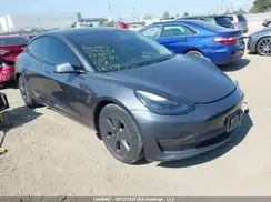 5YJ3E1EA8PF696785 2023 TESLA MODEL 3