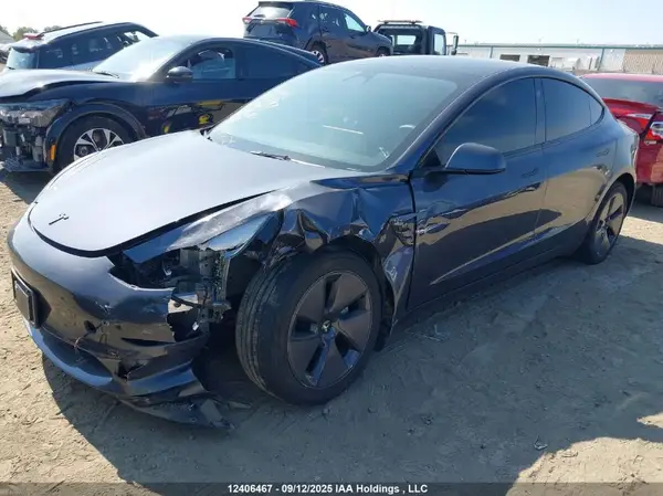 5YJ3E1EA8PF696785 2023 TESLA MODEL 3 - Image 2