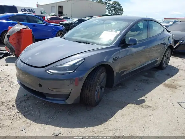 5YJ3E1EA8PF700186 2023 TESLA MODEL 3 - Image 2