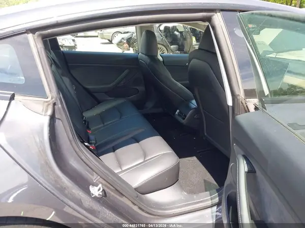 5YJ3E1EA8PF700186 2023 TESLA MODEL 3 - Image 8