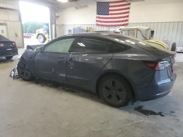 5YJ3E1EA8PF703704 2023 TESLA MODEL 3 - Image 2