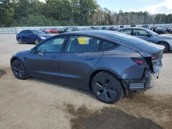 5YJ3E1EA8PF705758 2023 TESLA MODEL 3 - Image 2