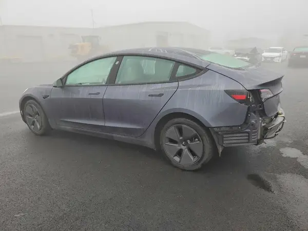 5YJ3E1EA8PF709440 2023 TESLA MODEL 3 - Image 2