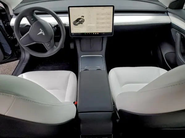 5YJ3E1EA8PF712368 2023 TESLA MODEL 3 - Image 8