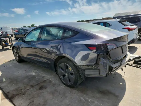 5YJ3E1EA8PF712404 2023 TESLA MODEL 3 - Image 2