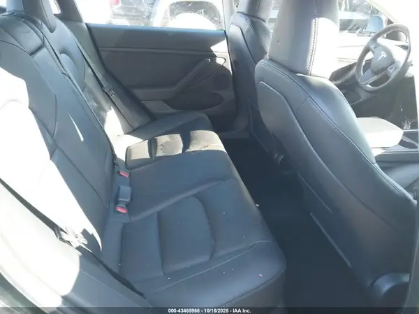 5YJ3E1EA8PF712578 2023 TESLA MODEL 3 - Image 8