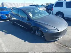 5YJ3E1EA8RF726421 2024 TESLA MODEL 3
