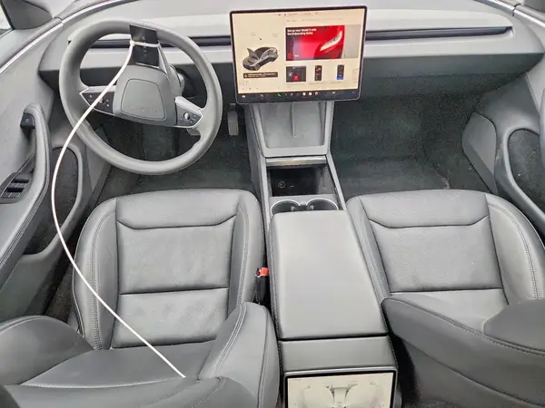 5YJ3E1EA8RF726824 2024 TESLA MODEL 3 - Image 8