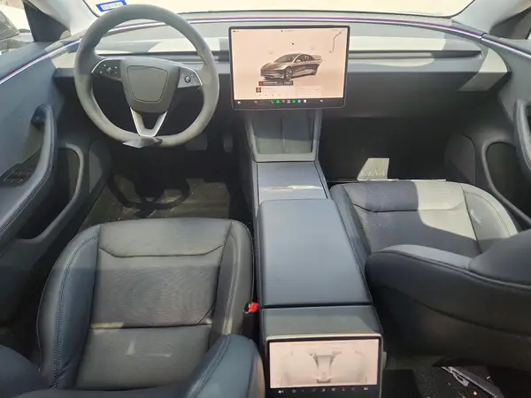5YJ3E1EA8RF727777 2024 TESLA MODEL 3 - Image 8