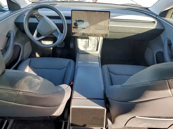 5YJ3E1EA8RF728184 2024 TESLA MODEL 3 - Image 8