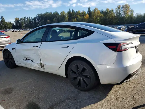 5YJ3E1EA8RF729688 2024 TESLA MODEL 3 - Image 2